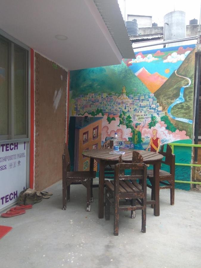 Beehive Hostel Katmandu Eksteriør billede
